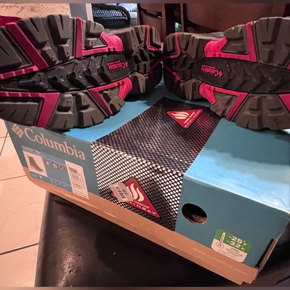 Columbia Bugaboot Plus black and bright rose boots size 7.5 women - Picture 6 of 9